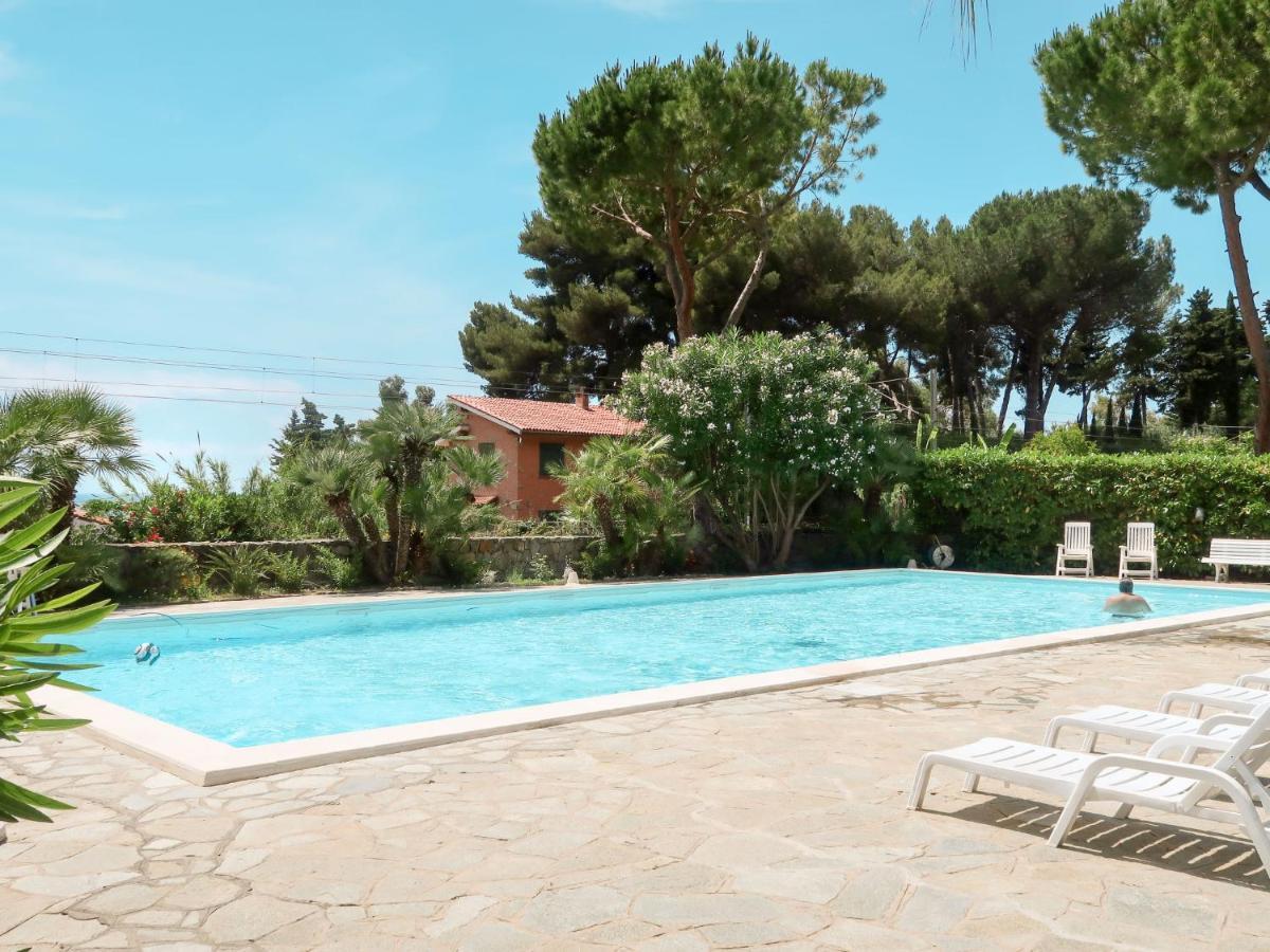 Apartment Vista Mare By Interhome Latte Bagian luar foto